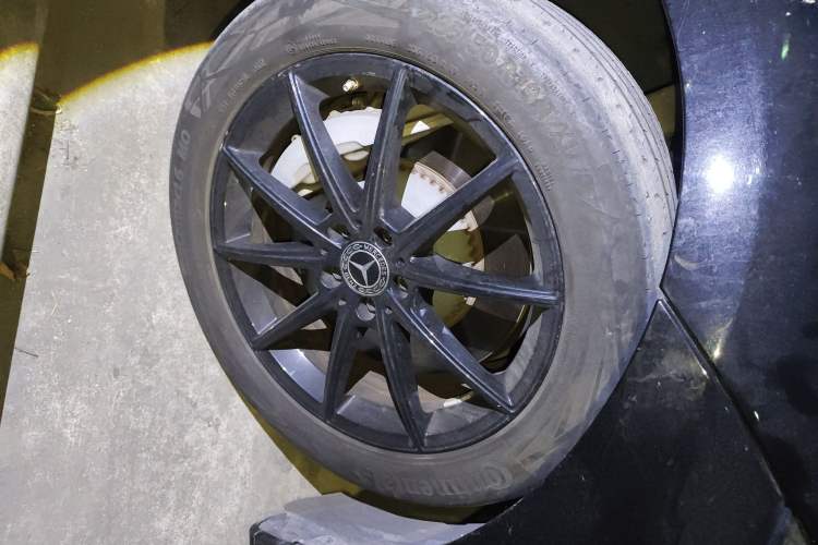 Used Mercedes-Benz EQE 2022 350 Pioneer Edition Right Front Wheel Hub