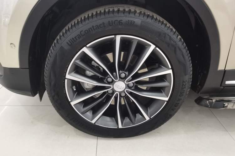 Used Geely Auto Emgrand X7 Sport 2018 1.8TD Automatic All-Wheel-Drive ZhiZun Model with 4G Connectivity