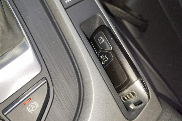 Used Audi A4L 2019 40 TFSI Ambition Version China V
