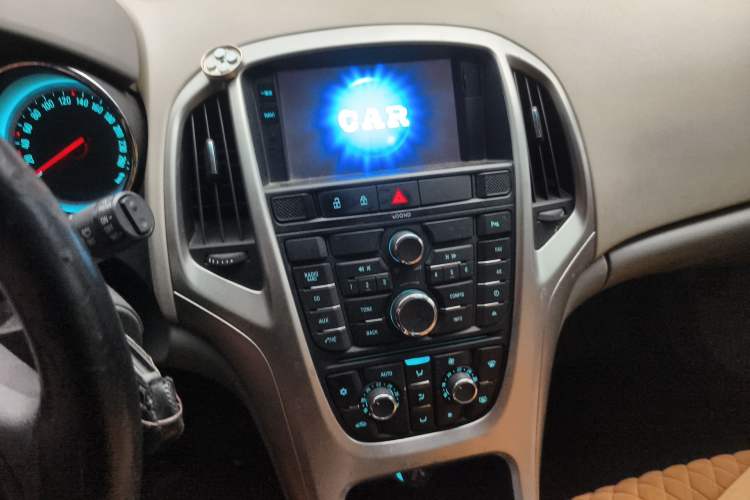 Used Buick GT 2014 XT 1.6L Manual Entry-Level Model Audio And AC Panel