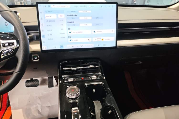 Used Wuling Xingguang 2024 Co-Creation Edition 510 Advanced Model