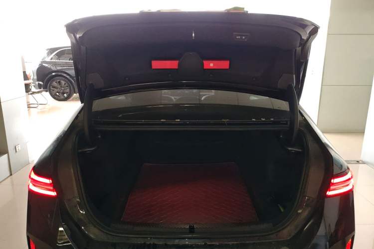 Used BMW 5 Series 2025 530Li Leading Model M Sport Package