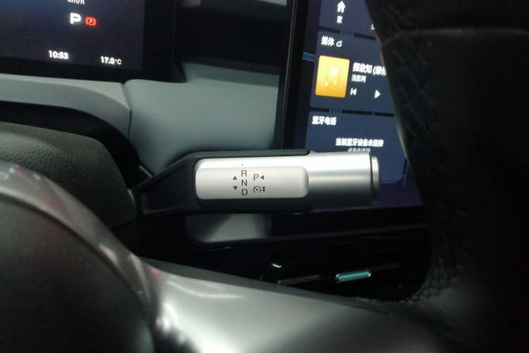 Used AION Y 2024 Plus 510 Intelligent Driving Version Gear Lever