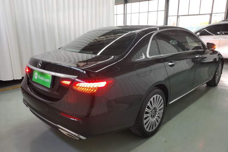 Used Mercedes-Benz E-Class 2023 Updated E 300 L Fashion Edition Rear Right 45 Deg
