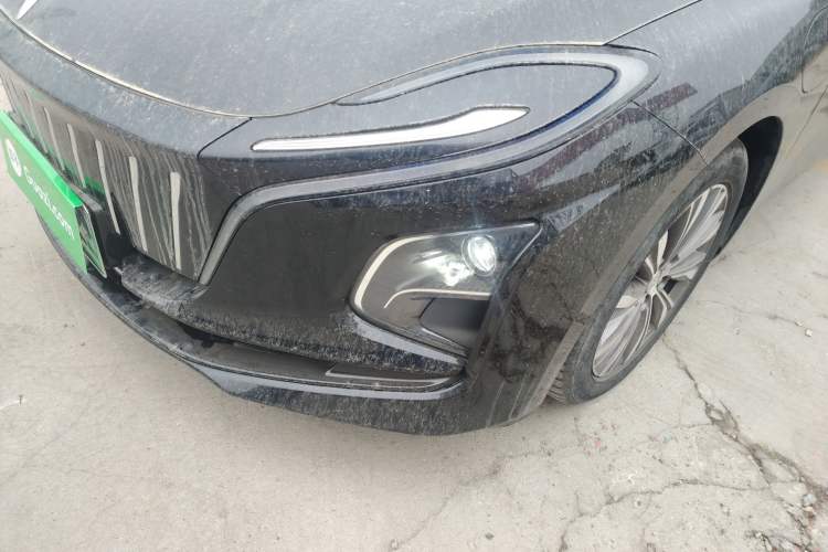 Used Hongqi E-QM5 2022 431 km Charge & Enjoy Edition