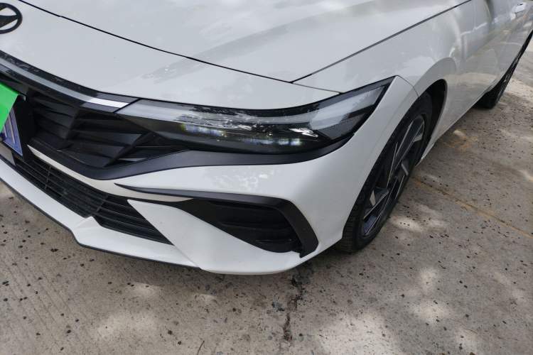 Used Hyundai Elantra 2023 1.5L CVT LUX Prestige Edition Left Front Headlight