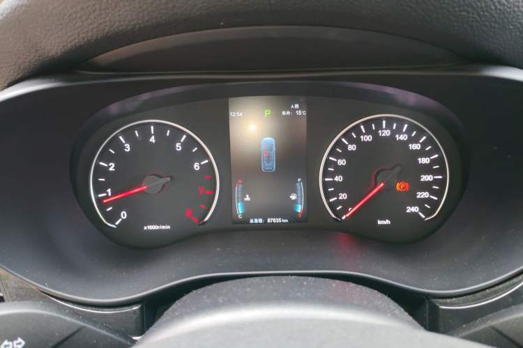 Used BYD Song MAX 2019 1.5T Automatic SmartConnect ZhiLian RuiDong Edition with 6 Seats China VI Standard
