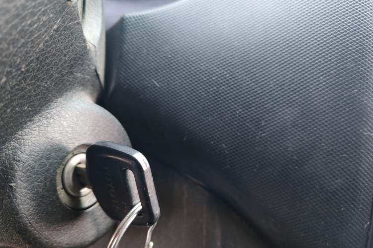 Used CHANGAN KAICHENG Ounuo S 2014 1.3L Happiness Model
