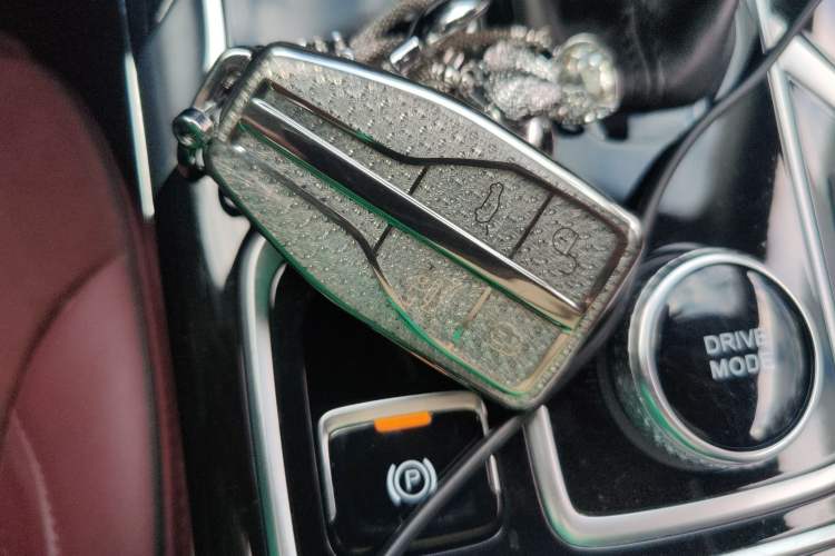 Used Hongqi HS5 2022 2.0T Smart Connect Flagship All-Wheel-Drive Version
