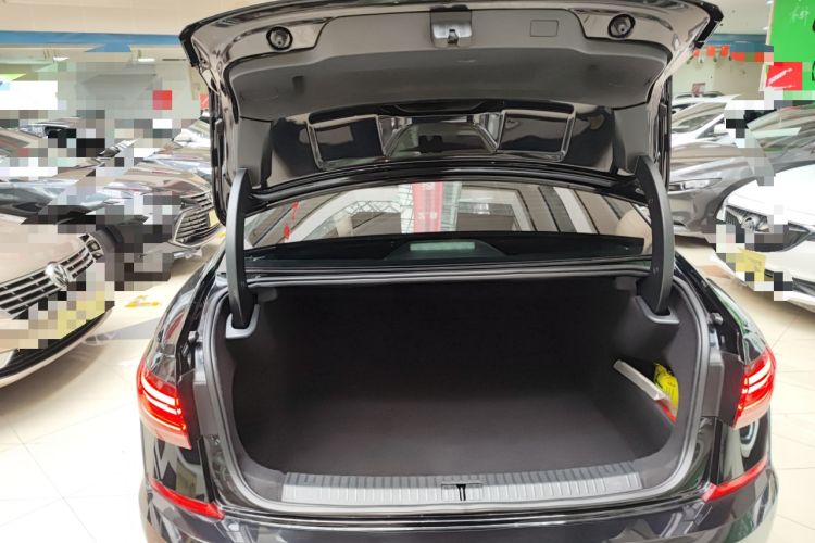 Used Volkswagen Passat 2023 Revised 330TSI Elite Edition Trunk