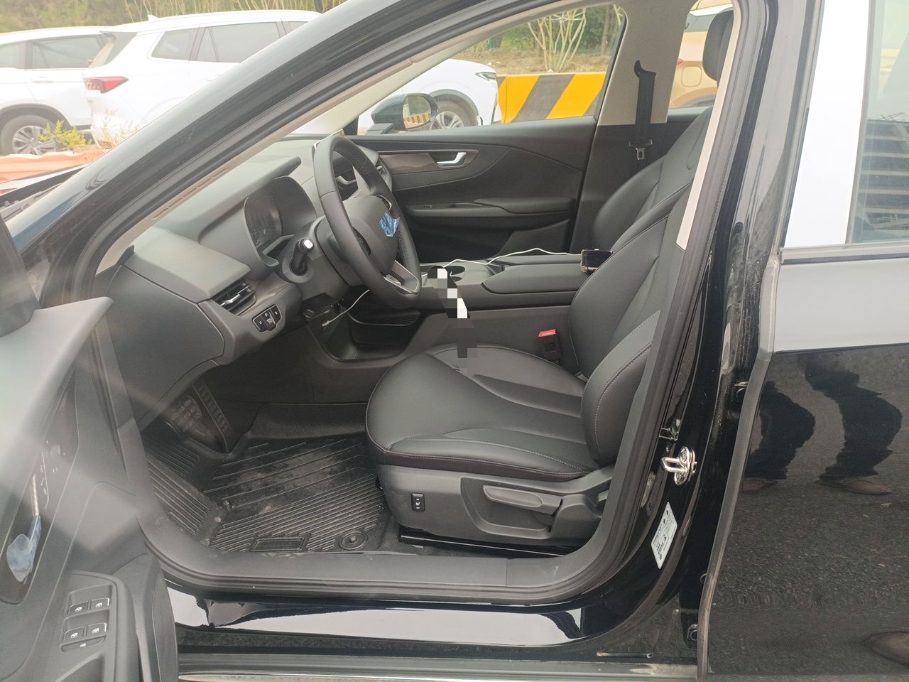 Hongqi E-QM5 2025 610 km PLUS — снимка 15
