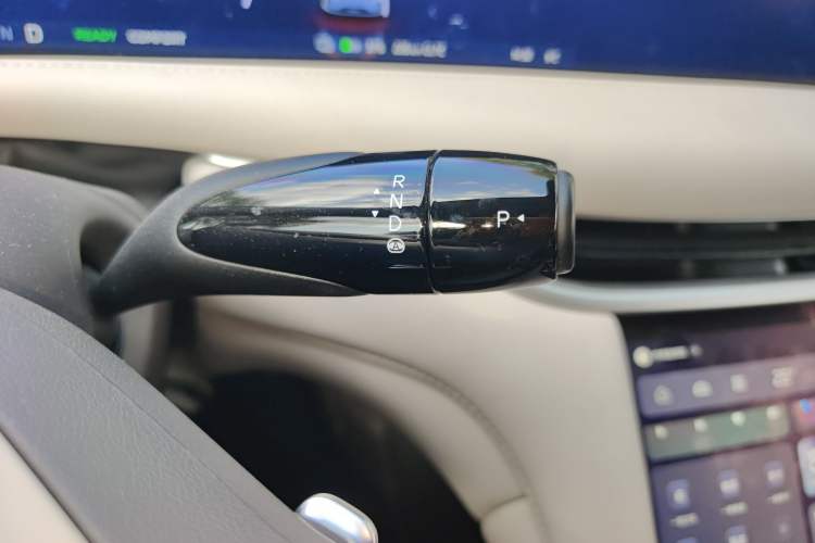 Used IM L6 2024 Max Standard Edition Gear Lever