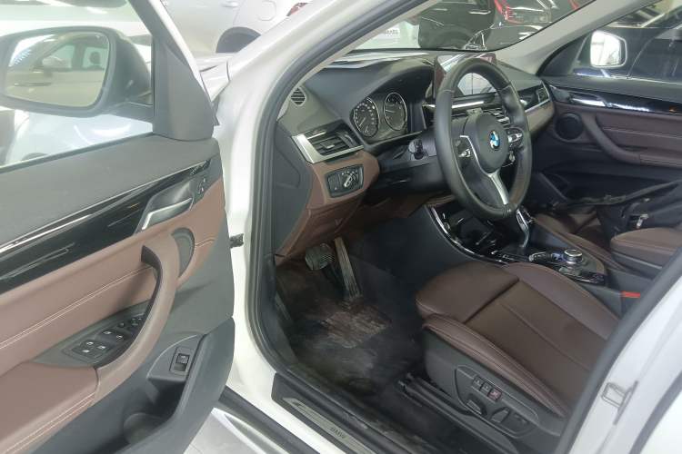 Used BMW X1 2020 sDrive20Li Premium Edition
