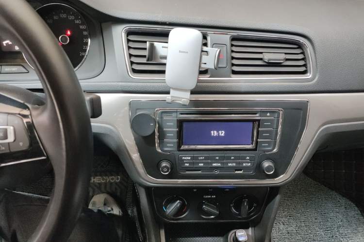 Used Volkswagen Lavida 2018 Classic 1.5L Manual Comfort Edition China VI Standard