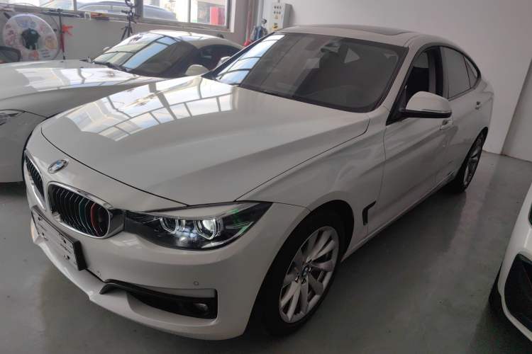 Used BMW 3 Series GT 2018 320i Sport Edition