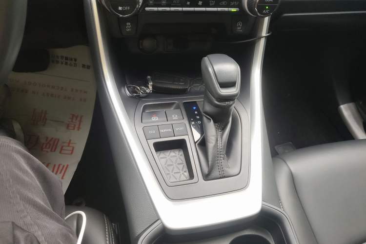 Used Toyota RAV4 2020 2.0L CVT Two-Wheel Drive Fashion Edition
