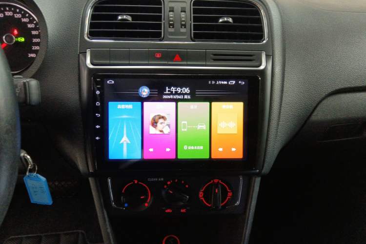 Used Volkswagen Polo 2016 1.6L Automatic Comfort Model