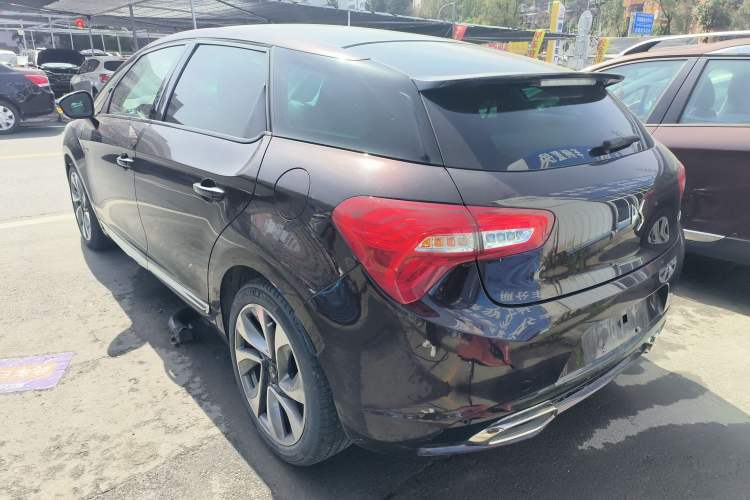 Used DS 5 2013 1.6T Luxury Edition THP200
