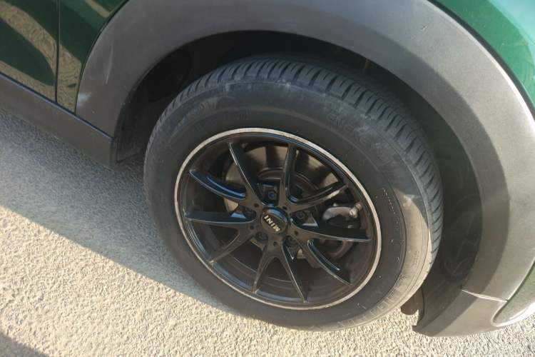 Used MINI 2016 1.2T ONE Five-Door Edition Right Front Wheel Hub