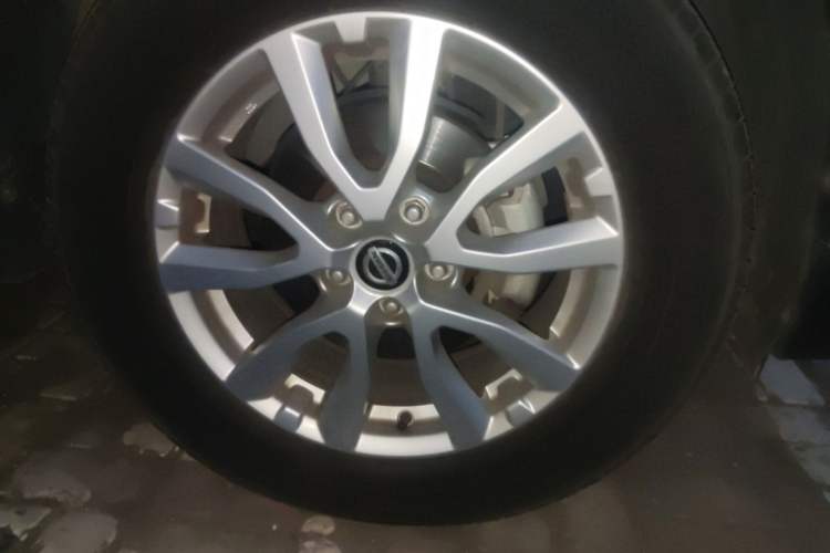 Used Nissan X-Trail 2020 2.0L XL Premium CVT 2WD SmartConnect Luxury Edition Right Front Wheel Hub