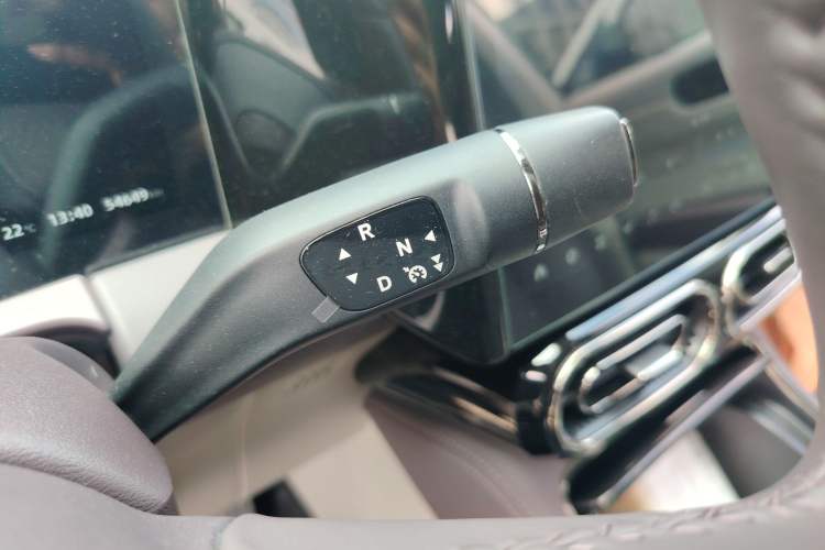 Used Leapmotor C11 2023 Range-Extended 285 Smart Enjoyment Edition Gear Lever