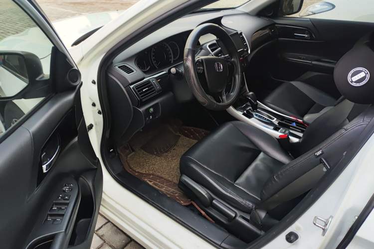 Used Honda Accord 2016 2.0L Comfort Edition
