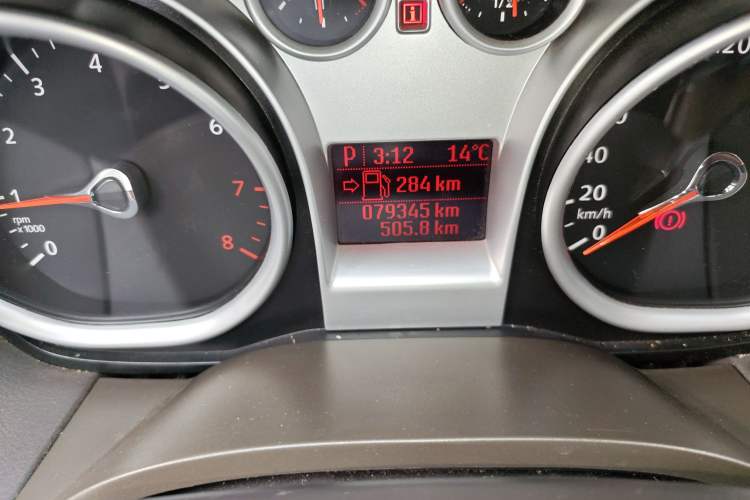 Used Ford Focus 2013 Hatchback Classic 1.8L Automatic Fashion Edition
