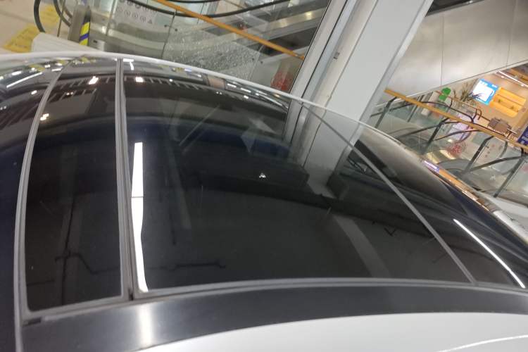 Used Hyundai Mistra 2014 1.8L Automatic Smart GLS Roof