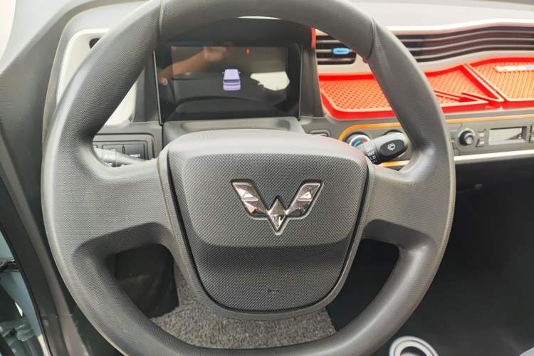 Used Wuling Hongguang MINIEV 2021 Macaron Fashion Model Lithium Iron Phosphate