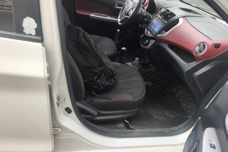 Used CHANGAN Benni 2015 1.4L Manual Luxury Model China V Standard
