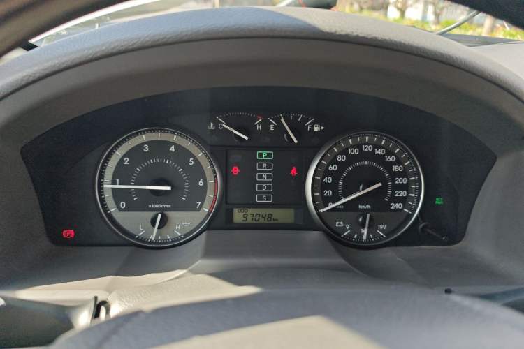 Used Toyota Land Cruiser  Instrument Cluster
