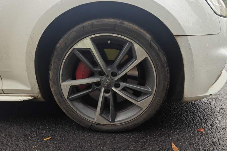 Used Audi A4L 2019 40 TFSI Ambition China VI