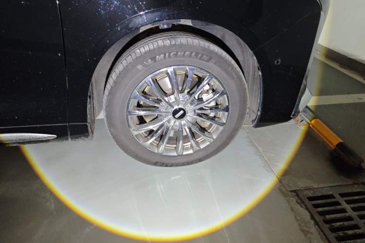 Used Wey Gaoshan 2023 Four-Wheel Drive Flagship Edition
