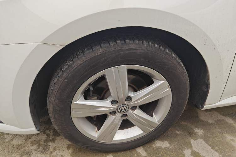 Used Volkswagen Gran Lavida 2017 1.6L Automatic Fashion Edition
