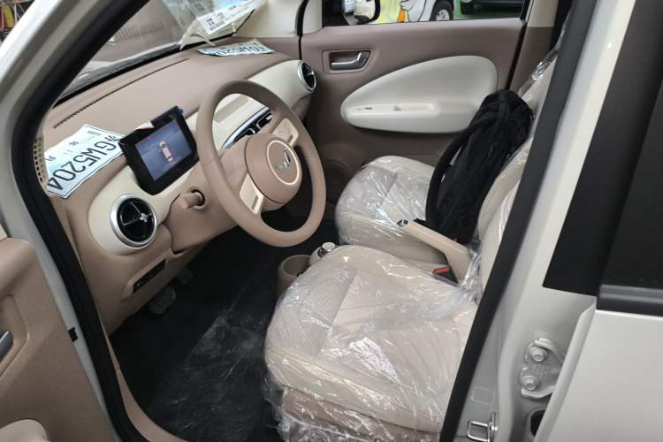 Used Wuling Hongguang MINIEV 2025 Four-Door Version Advanced Edition
