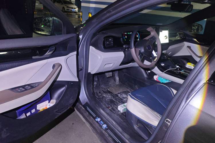 Used BYD Qin PLUS 2024 HONOR Edition DM-i 55KM Leading Model