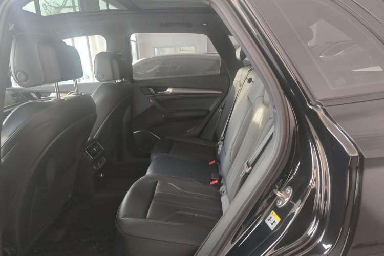 Used Audi Q5L 2025 quattro 45th Anniversary Edition 40 TFSI Luxury Dynamic Model