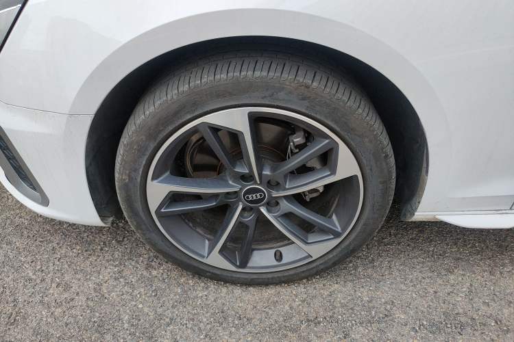 Used Audi A4L 2024 40 TFSI Fashion Dynamic Model
