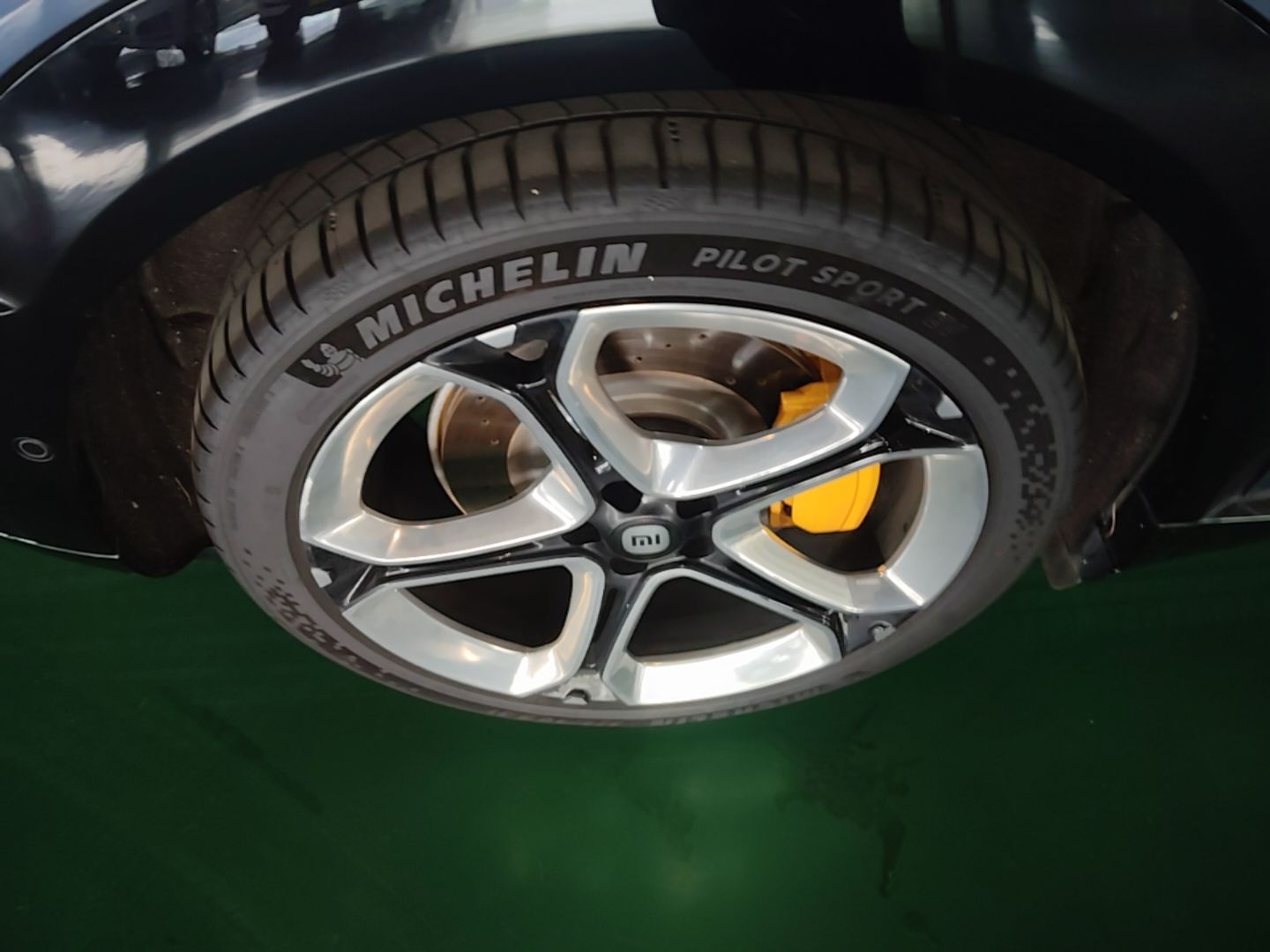 Xiaomi Auto YU7 2025 Ultra-Long Range High-Performance All-Wheel-Drive Max Edition — снимка 11