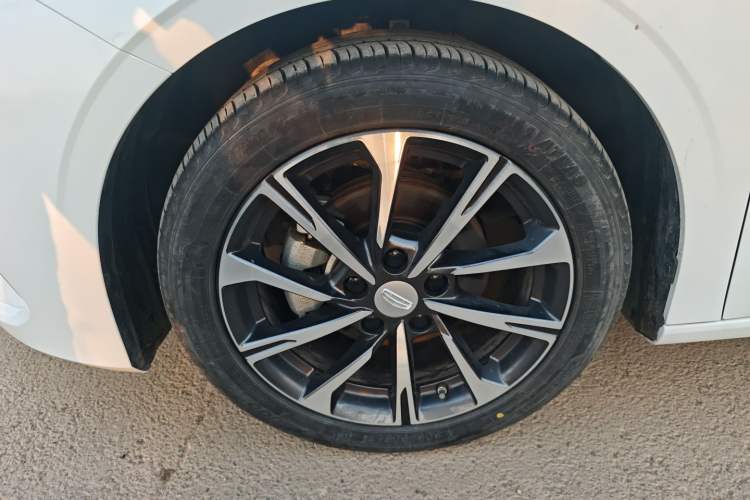 Used Geely Auto Emgrand 2025 4th Generation 1.5L CVT Luxury Version