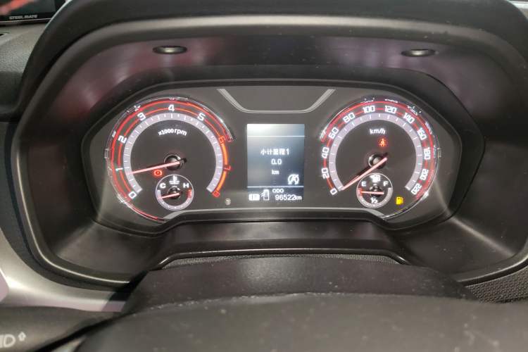 Used SAIC MAXUS T60 2017 2.0T Gasoline Automatic Two-Wheel Drive High-Ride Elite Standard Cabin