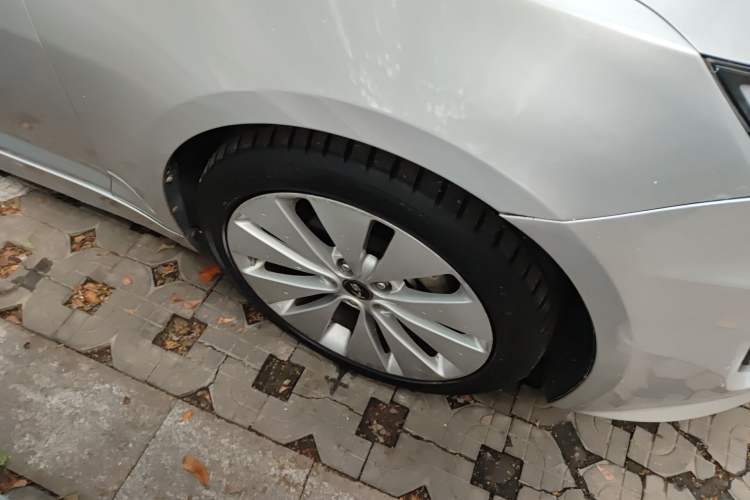 Used Kia K5 2011 2.0L Automatic Premium
