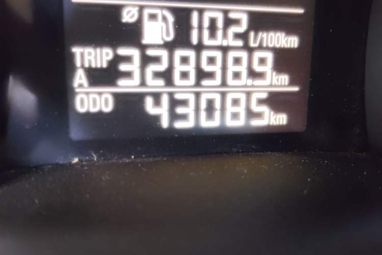 Used Chevrolet Cavalier 2018 320 Automatic Enjoyment Sunroof Edition Odometer Close Up