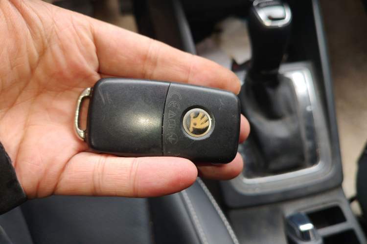 Used Skoda Kamiq 2022 1.5L Automatic Comfort Edition Vehicle Key