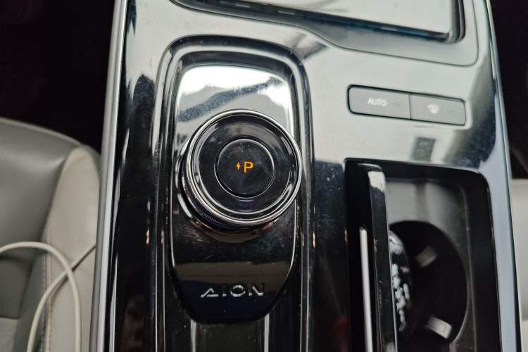 Used AION S Plus 2021 80 Ultra-Long Range Edition Gear Lever