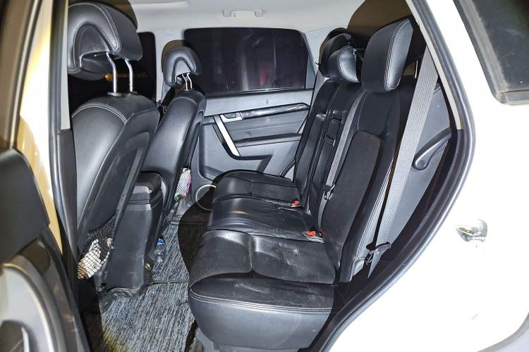 Used Chevrolet Captiva 2014 2.4L 4x4 Flagship Edition 7 Seats