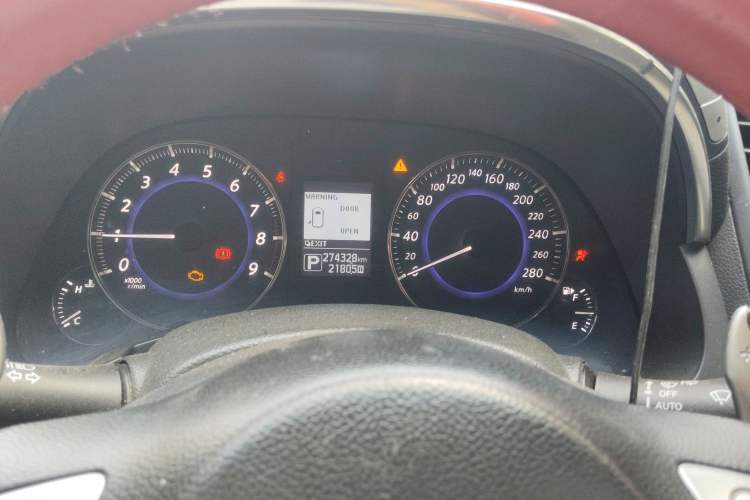 Used Infiniti QX70 2013 3.7L Standard Edition