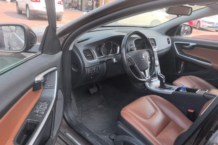 Used Volvo S60 2018 S60L T4 Zhiyuan Edition