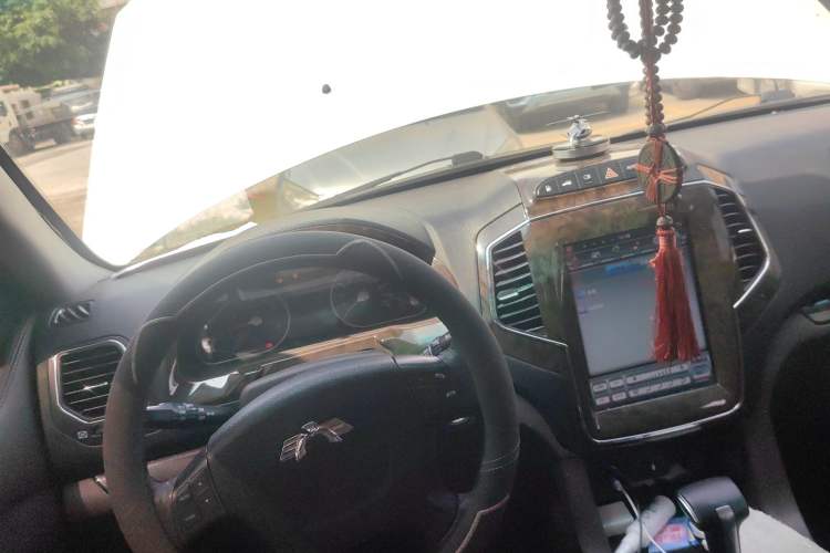 Used Kawei Louis 2017 2.0T Automatic Two-Wheel Drive Flagship Version