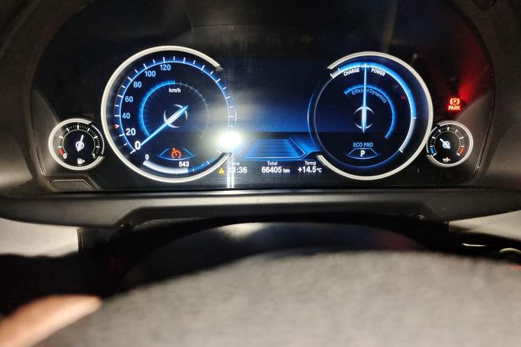 Used BMW X5  Odometer Close Up